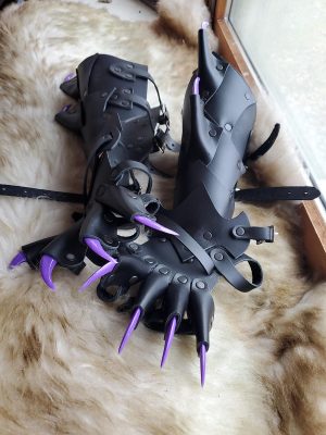Claw Gauntlets handmade by Red Falcon